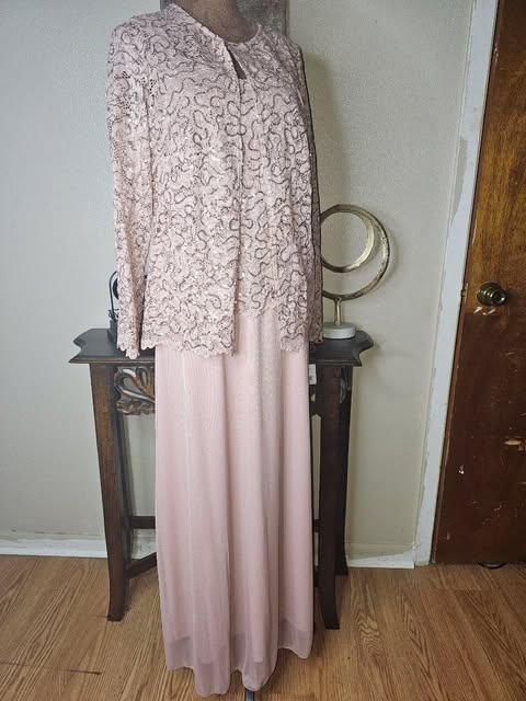 Elegant Blush Pink Sequined Lace Mother of the Bride Long Suit Dress with Chiffon Skirt