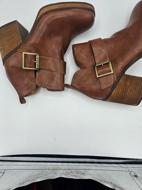 Women's Tan Leather Platform Ankle Boots | Chunky Block Heel & Buckle
