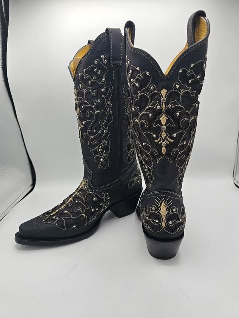 Black Leather Pointed Toe Cowgirl Boots | Teal & Red Stitching