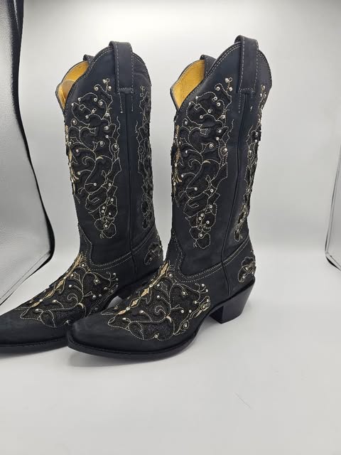 Black Leather Pointed Toe Cowgirl Boots | Teal & Red Stitching