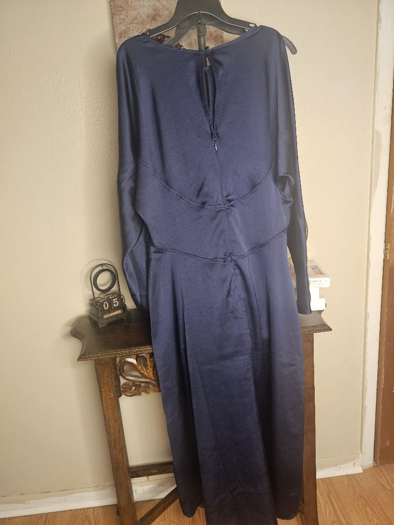 Luxely Deep Navy Satin Midi Dress – Long Sleeve Keyhole Evening Dress